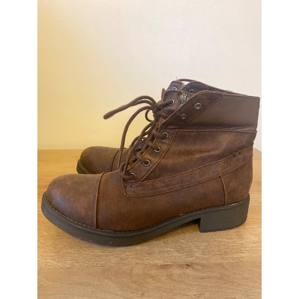 Faded Glory Women’s Brown Faux Leather Lace-Up Ankle Boots Size 8 - Picture 4 of 7